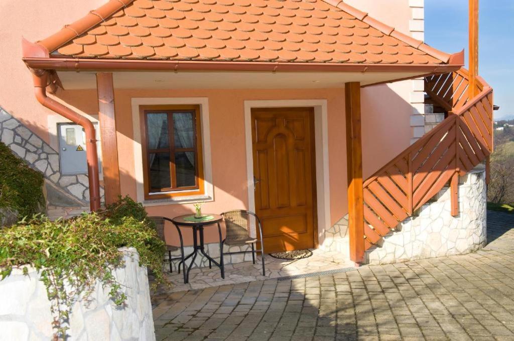 Planinca -Hisa Z Razgledom Appartement Smarje pri Jelsah Buitenkant foto